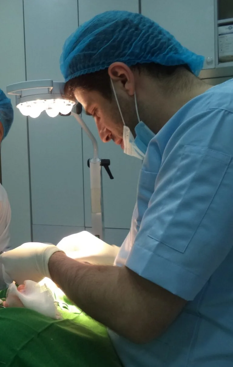 Dr Shadi Naasan